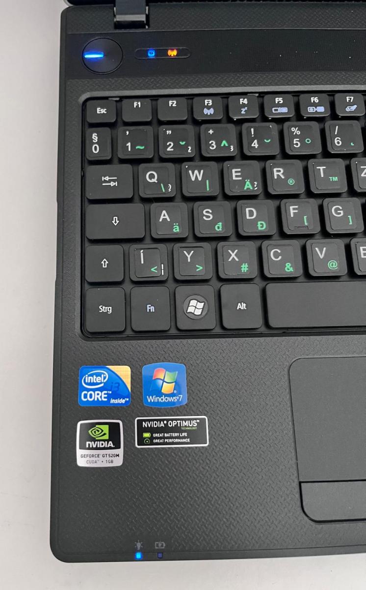 Acer S742G